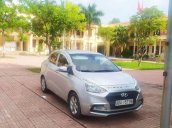 Bán Hyundai Grand i10 đời 2018, màu bạc chính chủ giá cạnh tranh