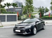 Bán xe Toyota Camry 2.0E 2018, màu đen giá cạnh tranh