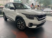 Seltos 1.6 Premium giao xe tháng 9, logo mới