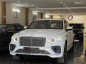 Bán xe Bentley Bentayga First Edition model 2021 màu đen nội thất da bò