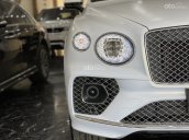 Bán xe Bentley Bentayga First Edition model 2021 màu đen nội thất da bò