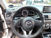 Cần bán xe Mazda 3 năm 2017, màu trắng, 530 triệu