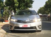 Bán Toyota Corolla Altis 2015, màu bạc còn mới