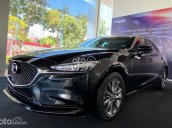 Cần bán Mazda 6 2.0L Luxury 2021, màu đen