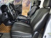 Bán Chevrolet Colorado High Country 2.5L 4x4 AT sản xuất năm 2018, màu trắng, xe nhập, giá tốt