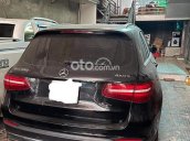 Bán Mercedes GLC250 năm 2017, màu bạc