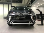 Bán Mitsubishi Outlander Premium 2.0 CVT 2021, màu xám