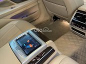 Cần bán BMW 740Li năm sản xuất 2018, màu trắng, nhập khẩu