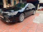 Cần bán lại xe Toyota Camry năm 2016, màu đen còn mới