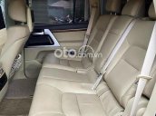 Bán xe Toyota Land Cruiser VX 4.6 V8 sản xuất năm 2016, màu đen 