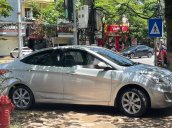 Cần bán Hyundai Accent năm sản xuất 2014, màu bạc, nhập khẩu số sàn