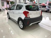 Bán ô tô VinFast Fadil 1.4 đời 2021, màu trắng số tự động