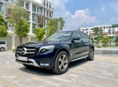 Xe Mercedes GLC250 đời 2016, màu đen