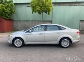 Cần bán Ford Mondeo đời 2011, màu bạc số tự động