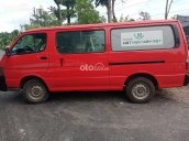 Cần bán xe Toyota Hiace 2003, màu đỏ