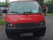 Cần bán xe Toyota Hiace 2003, màu đỏ