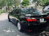 Cần bán lại xe Toyota Camry 2.0E đời 2015, màu đen