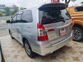 Bán Toyota Innova G 2016, màu bạc số sàn