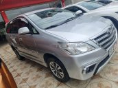 Bán Toyota Innova G 2016, màu bạc số sàn