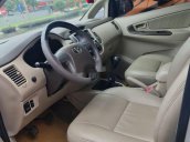 Bán Toyota Innova G 2016, màu bạc số sàn