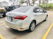 Cần bán gấp Toyota Corolla Altis 1.8 CVT năm sản xuất 2016, màu bạc chính chủ giá cạnh tranh