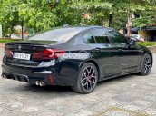 Cần bán xe BMW 520i sản xuất năm 2018, màu đen, nhập khẩu