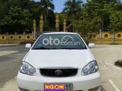 Bán xe Toyota Corolla năm sản xuất 2002, màu trắng