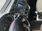 Cần bán lại xe Kia Rio 1.4 AT sản xuất năm 2016, màu trắng, nhập khẩu còn mới, giá 358tr