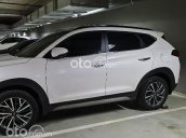 Xe Hyundai Tucson sản xuất 2020, màu trắng, giá tốt