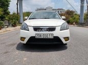 Bán Kia Rio 1.4 MT năm sản xuất 2011, màu trắng, nhập khẩu nguyên chiếc xe gia đình, 210 triệu