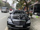 Cần bán gấp Mercedes đời 2010, màu đen, nhập khẩu còn mới