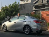 Xe Toyota Corolla Altis đời 2015, màu bạc