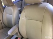 Cần bán Toyota Corolla Altis 2.0V năm sản xuất 2012, màu đen số tự động