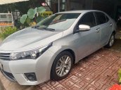 Cần bán Toyota Corolla Altis đời 2015, màu bạc như mới