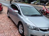 Cần bán gấp Honda Civic 1.8AT sản xuất 2011, màu bạc 