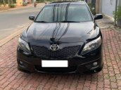 Bán Toyota Camry 2.4G đời 2011, màu đen ít sử dụng, giá 720tr