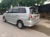 Cần bán gấp Toyota Innova MT đời 2011, màu đen số sàn