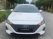 Cần bán Hyundai Accent năm 2020, màu trắng