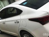 Cần bán Hyundai Accent năm 2020, màu trắng