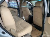 Bán Toyota Fortuner 2.5G đời 2014, màu bạc số sàn