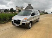 Cần bán xe Hyundai Starex 2004, màu bạc, nhập khẩu nguyên chiếc