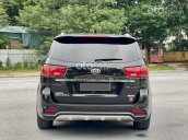 Cần bán gấp Kia Sedona 2.2D Platinum năm 2019, màu đen