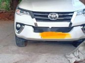 Cần bán gấp Toyota Fortuner năm 2019, màu trắng số tự động, 985tr