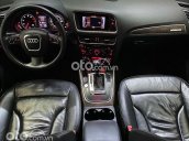 Cần bán Audi Q5 2.0 AT sản xuất năm 2011, màu xám, nhập khẩu