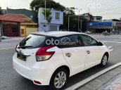 Bán xe Toyota Yaris 1.3G sản xuất 2015, màu trắng, nhập khẩu còn mới giá cạnh tranh