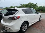 Xe Mazda 3 đời 2017, màu trắng, xe nhập