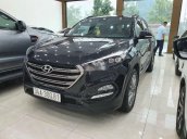 Cần bán xe Hyundai Tucson sản xuất năm 2019, màu đen  