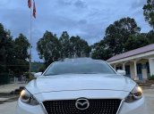 Cần bán Mazda 3 năm 2017, màu trắng xe gia đình giá cạnh tranh