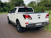 Cần bán xe Mazda BT 50 đời 2017, màu trắng 