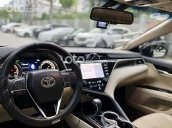 Bán ô tô Toyota Camry 2.5Q năm sản xuất 2020, màu đen, xe nhập